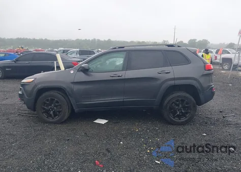 2016 Jeep Cherokee Trailhawk z USA, uszkodzony, nr VIN 1C4PJMBB6GW109894